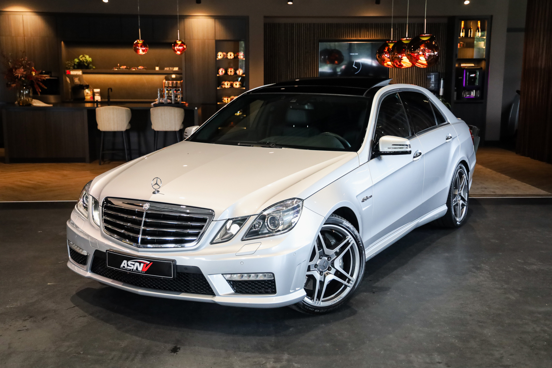 Foto van Mercedes-Benz E 63 AMG