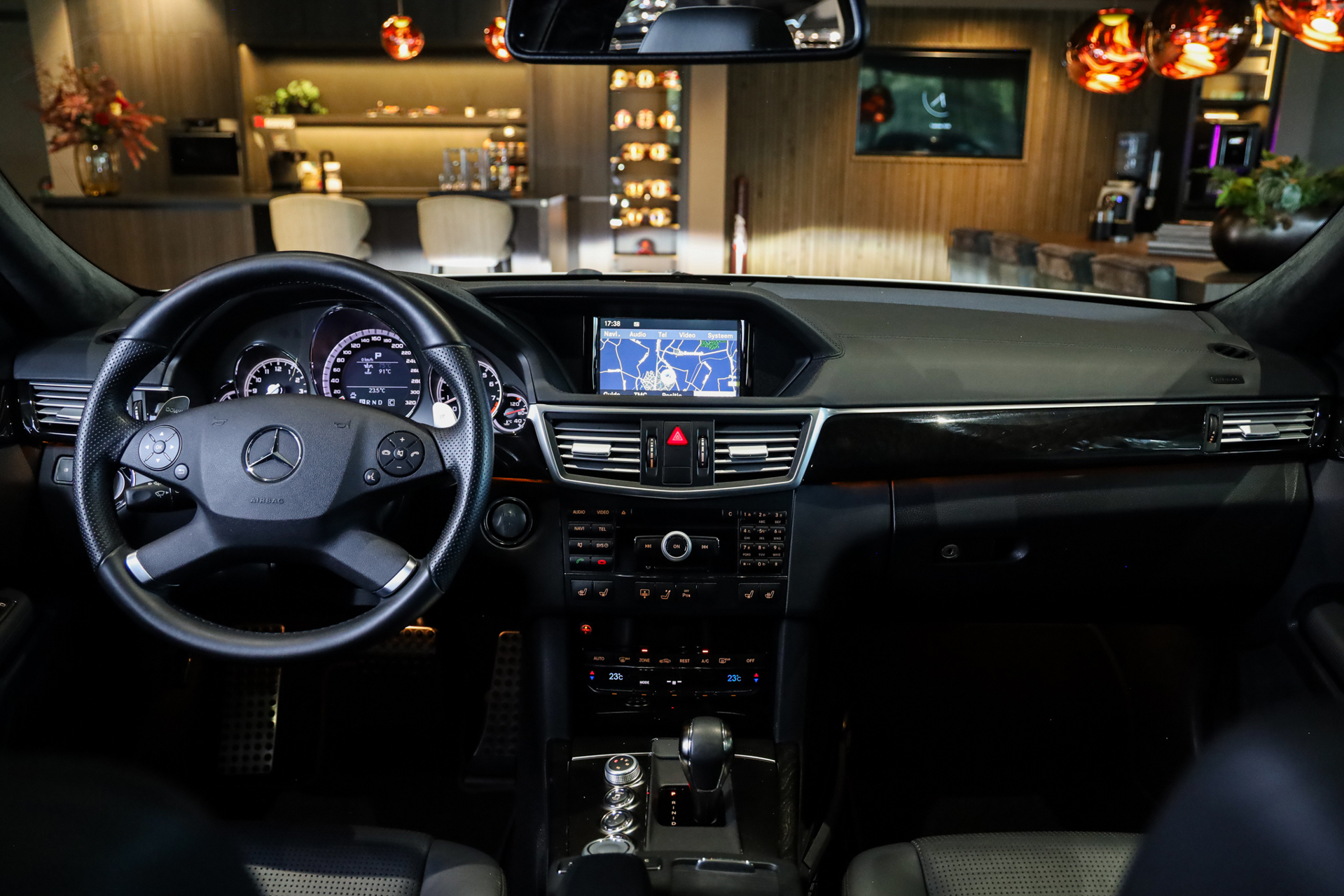 Foto van Mercedes-Benz E 63 AMG