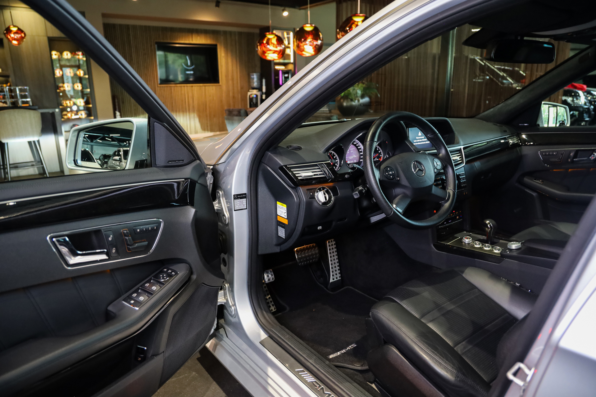 Foto van Mercedes-Benz E 63 AMG
