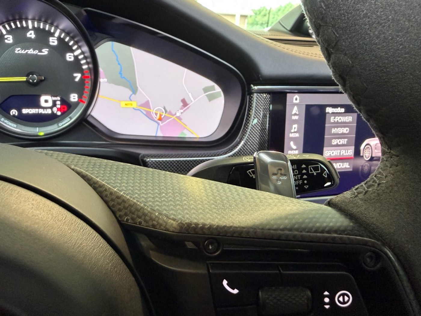Foto van Porsche Panamera Turbo S E-hybrid