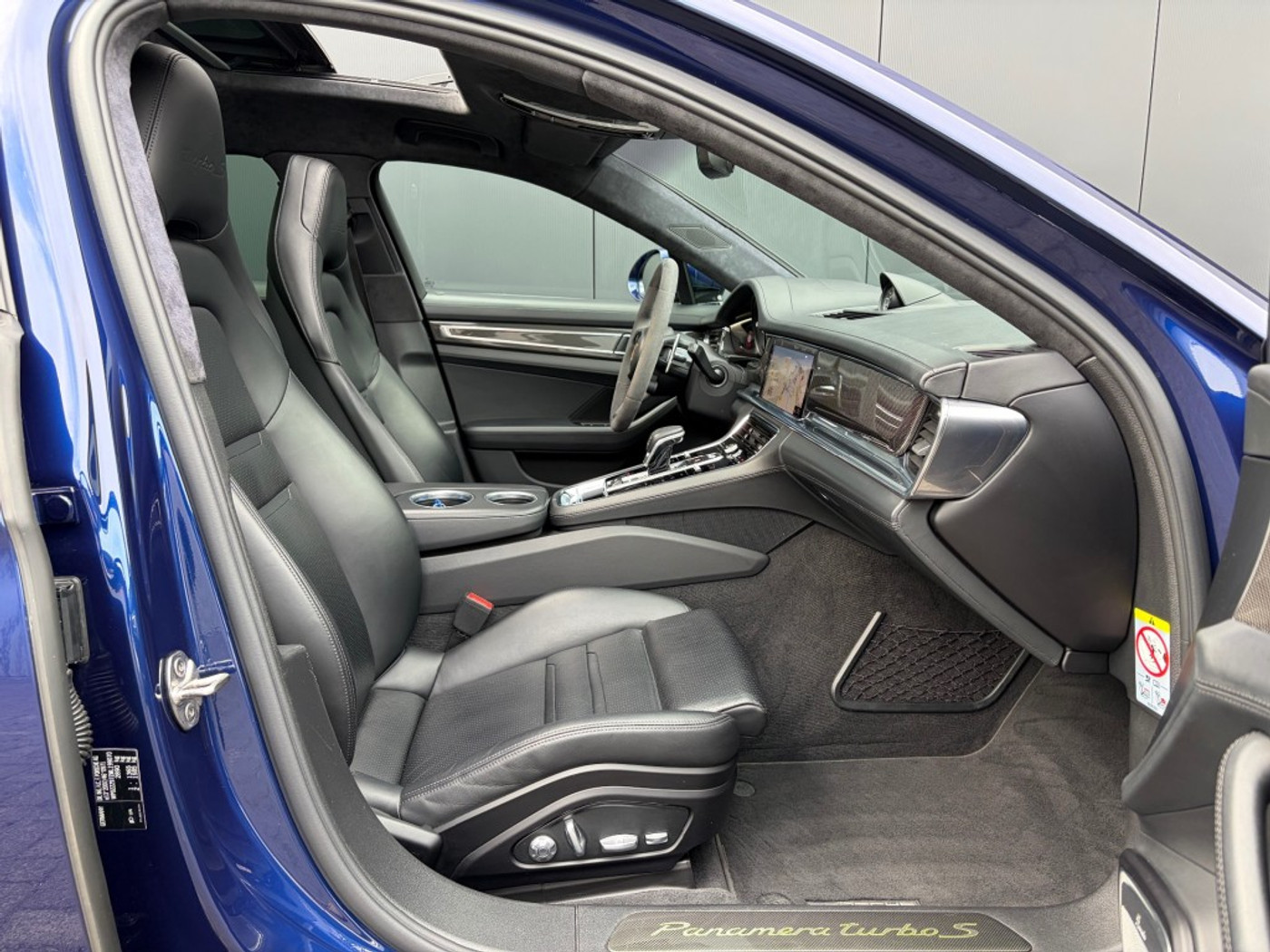 Foto van Porsche Panamera Turbo S E-hybrid