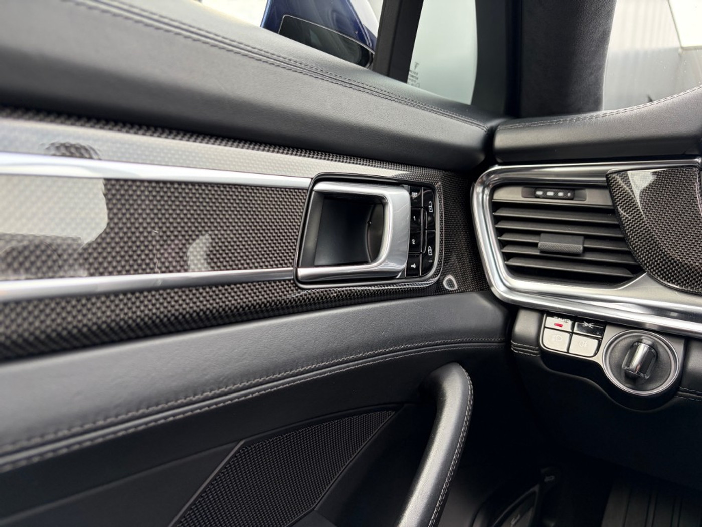 Foto van Porsche Panamera Turbo S E-hybrid