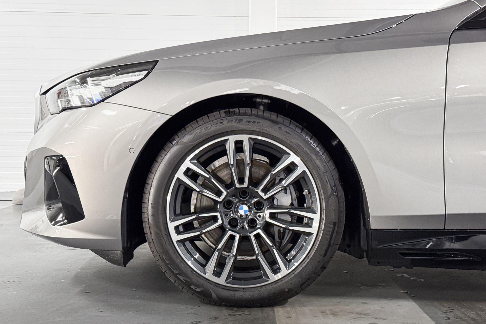 Foto van BMW I5 Edrive40