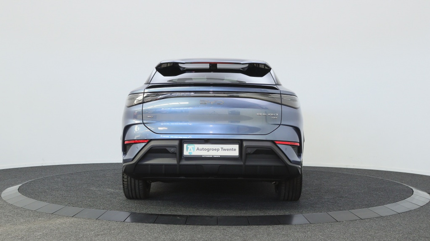 Foto van BYD BYD Sealion 7