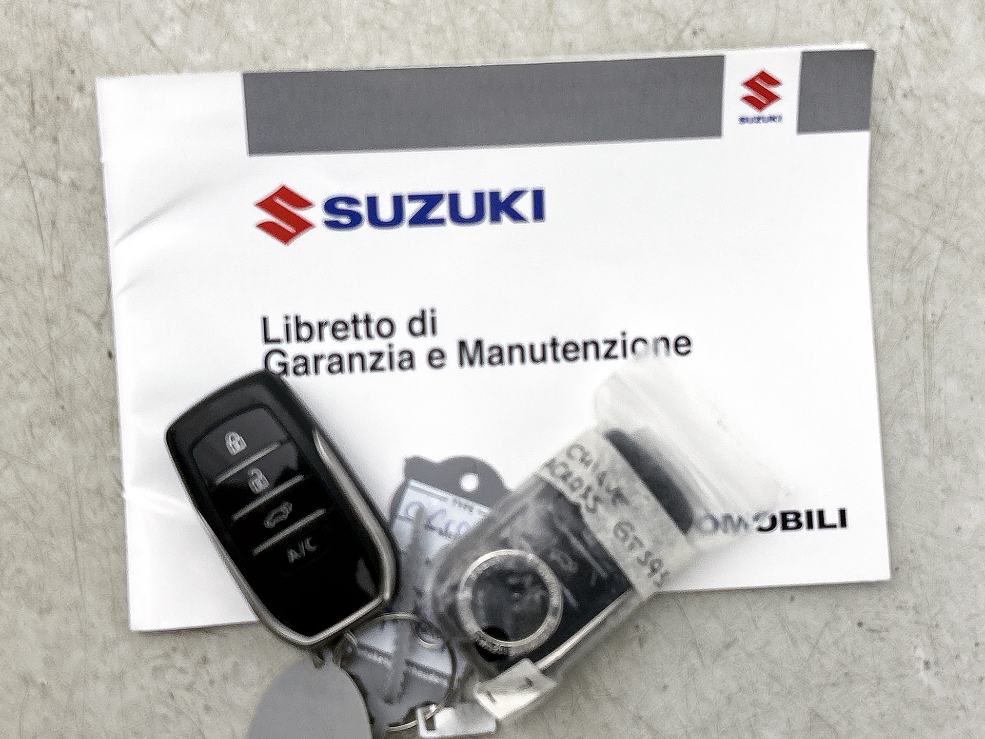 Foto van Suzuki Across