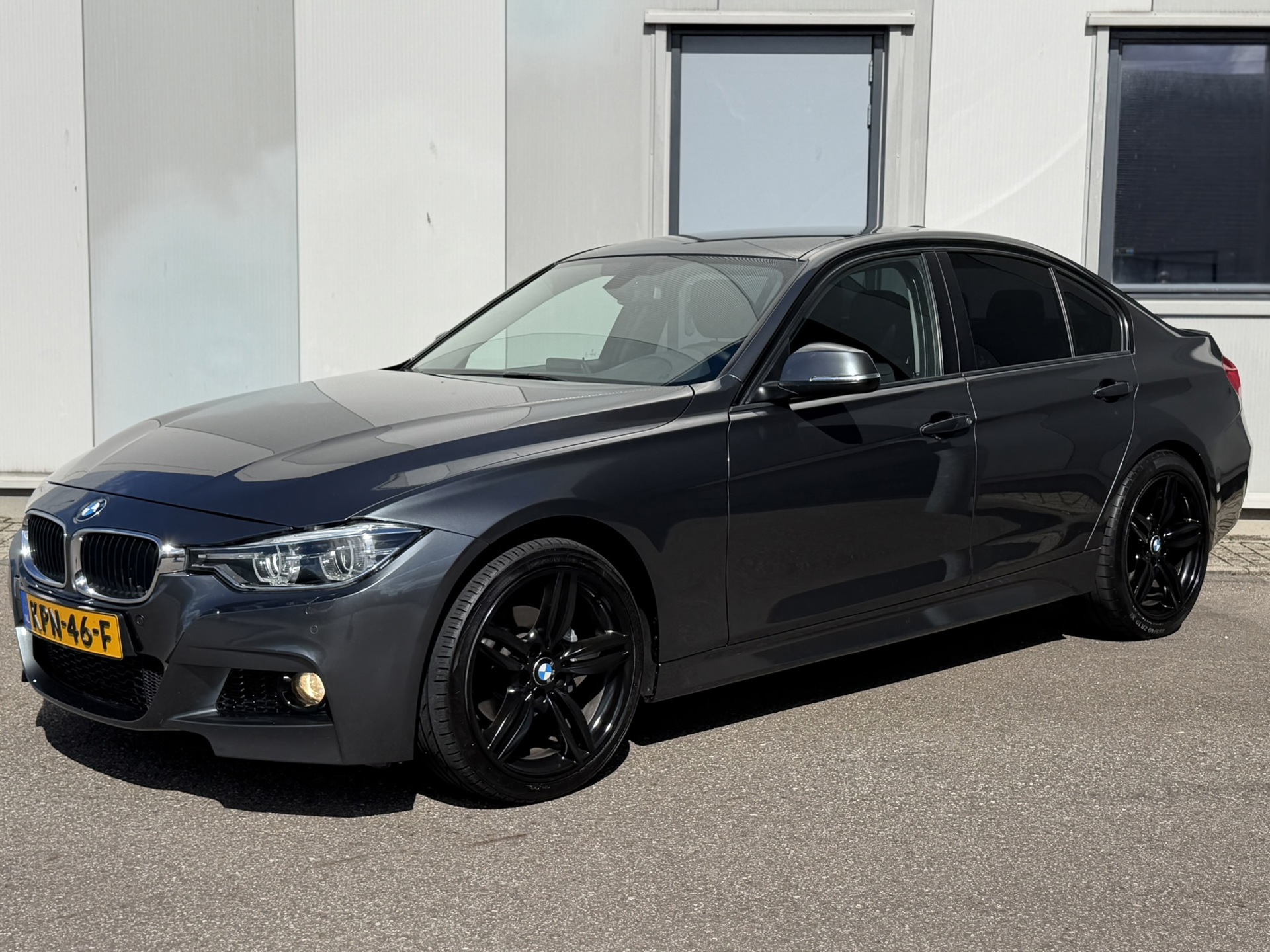 Foto van BMW 318i
