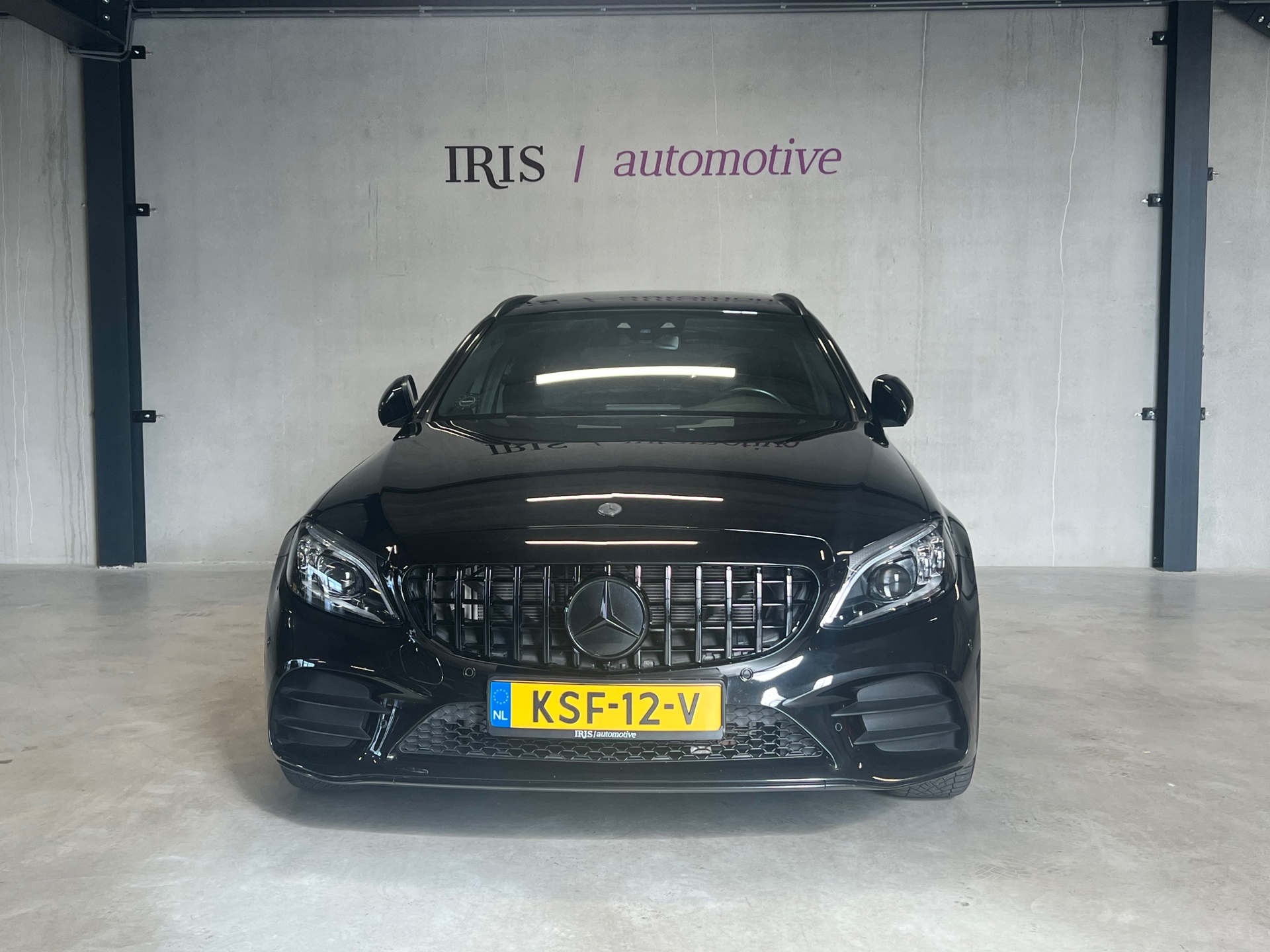 Foto van Mercedes-Benz C 300 E