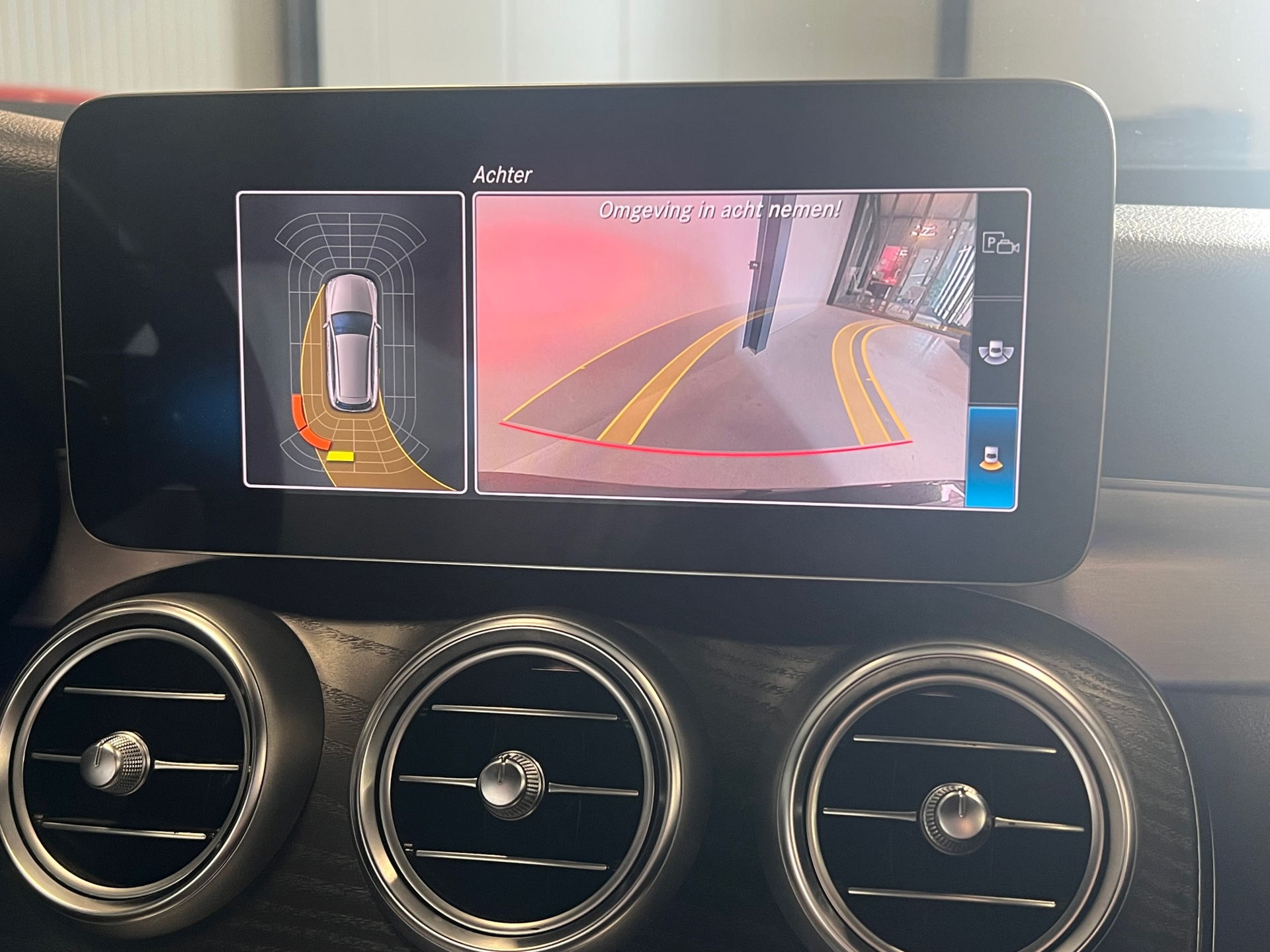 Foto van Mercedes-Benz C 300 E