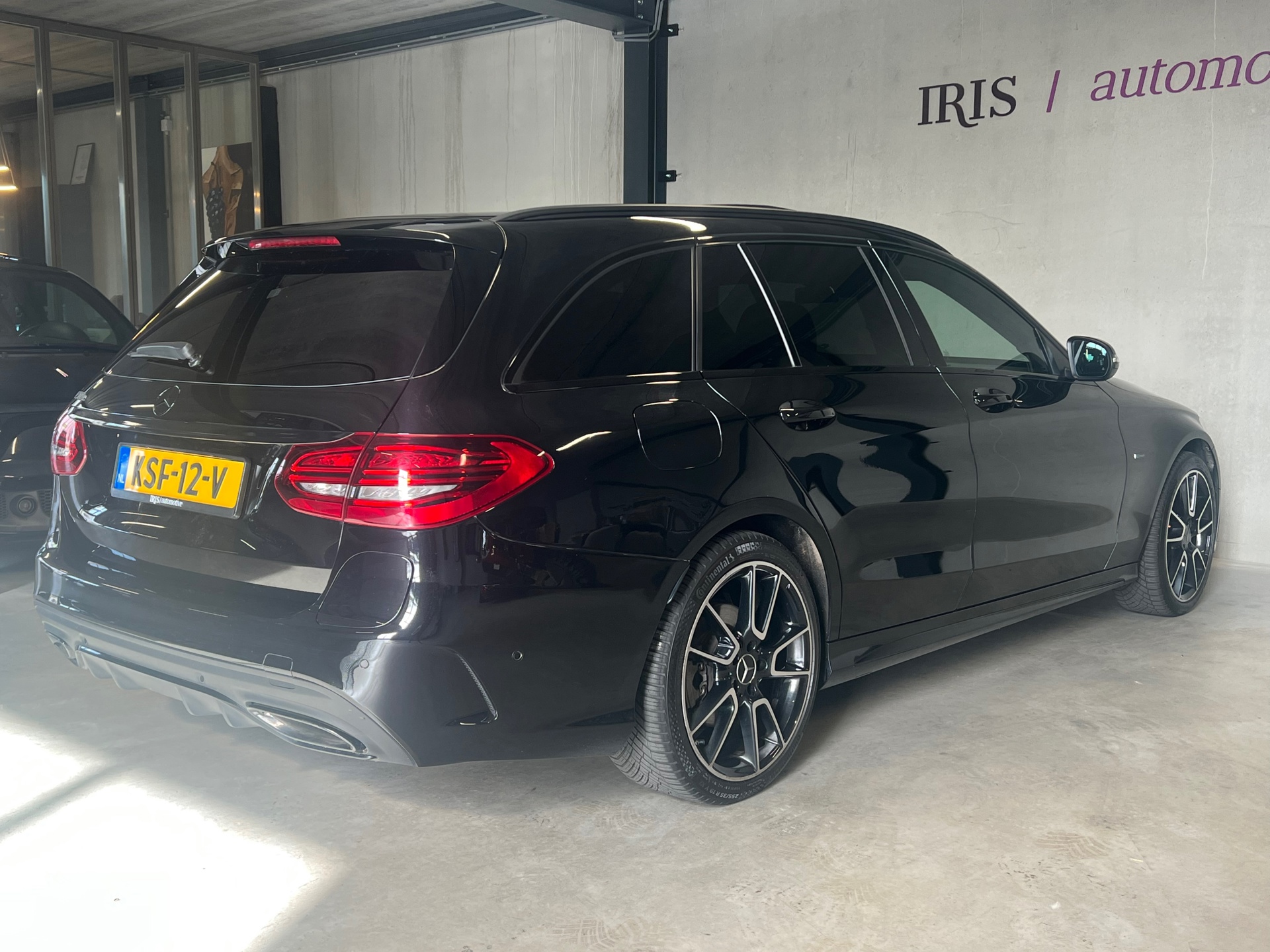 Foto van Mercedes-Benz C 300 E