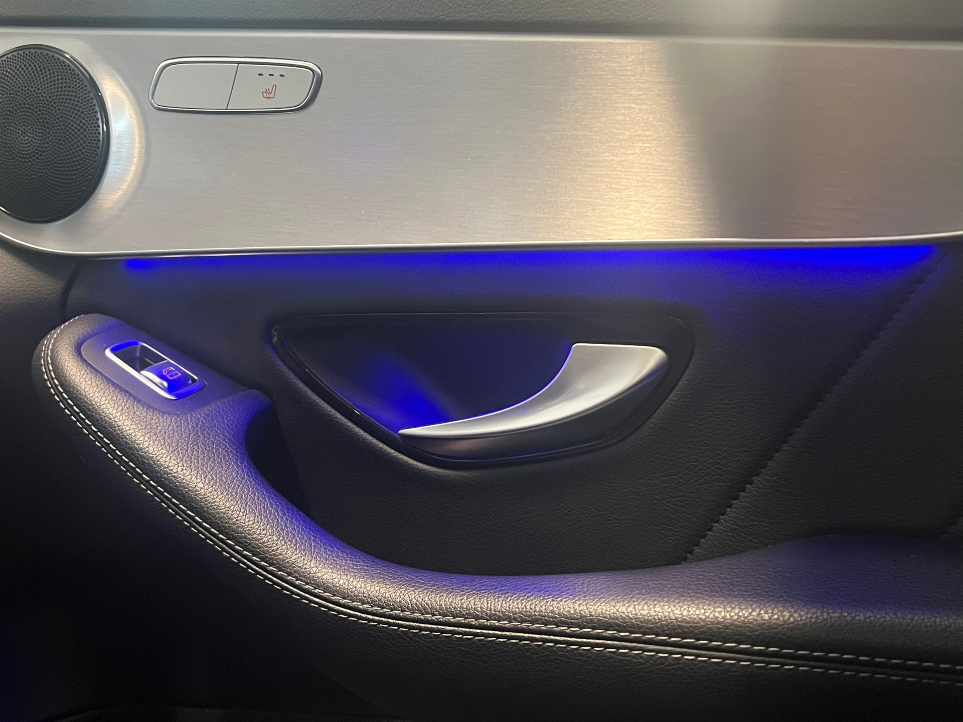 Foto van Mercedes-Benz C 300 E