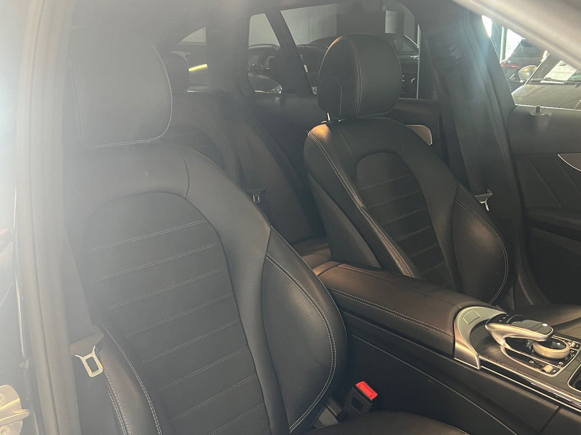 Foto van Mercedes-Benz C 300 E