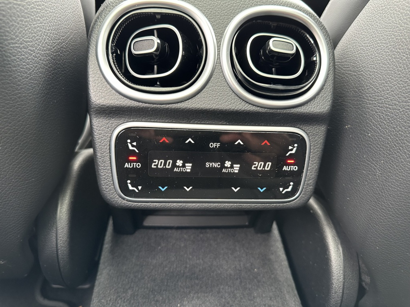 Foto van Mercedes-Benz C 300 E