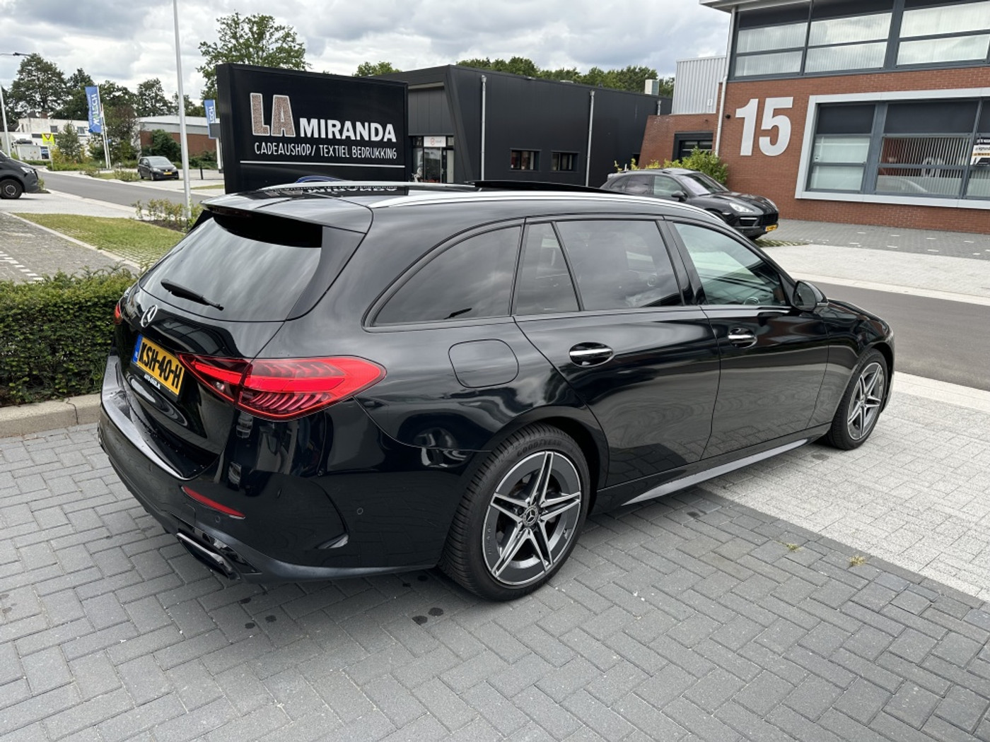 Foto van Mercedes-Benz C 300 E