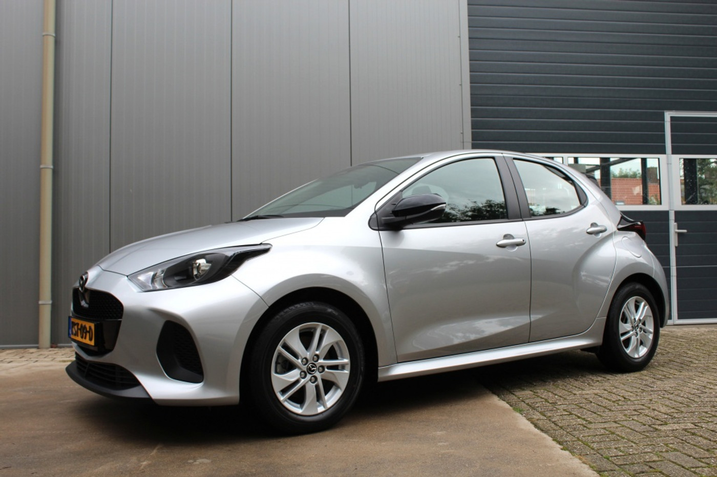 Foto van Mazda Mazda2 Hybrid