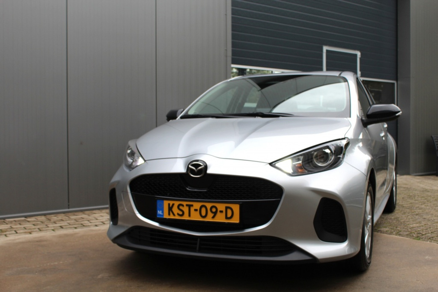 Foto van Mazda Mazda2 Hybrid