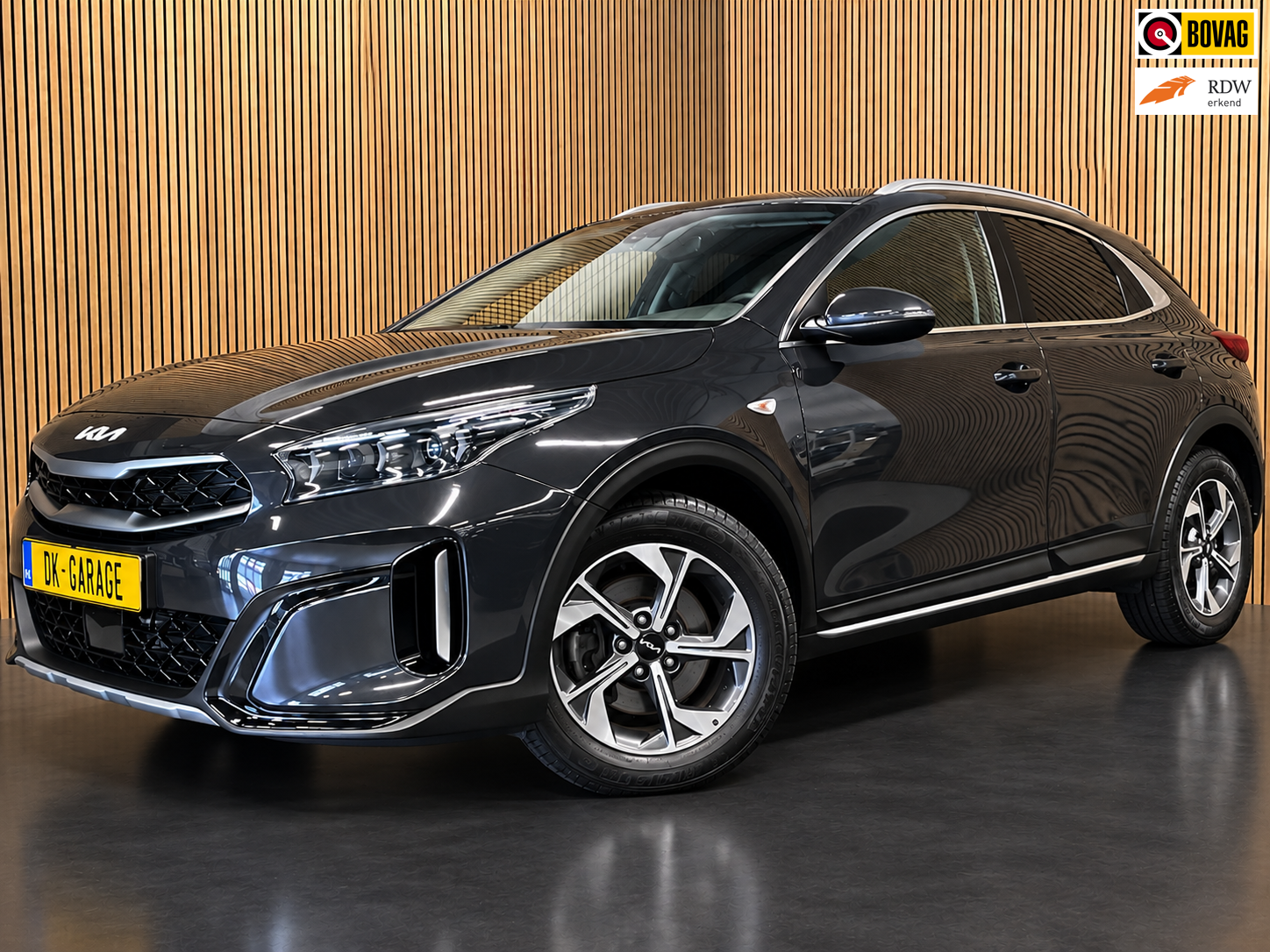 Kia Xceed 1.0 T-GDi DynamicLine|120PK|FACELIFT|APPLE CARPLAY|ANDROID|STOEL+STUURVERWARMING|CAMERA|CRUISE,CLIMATE|1E EIG.|INCL.BTW| 2024 - voorkant