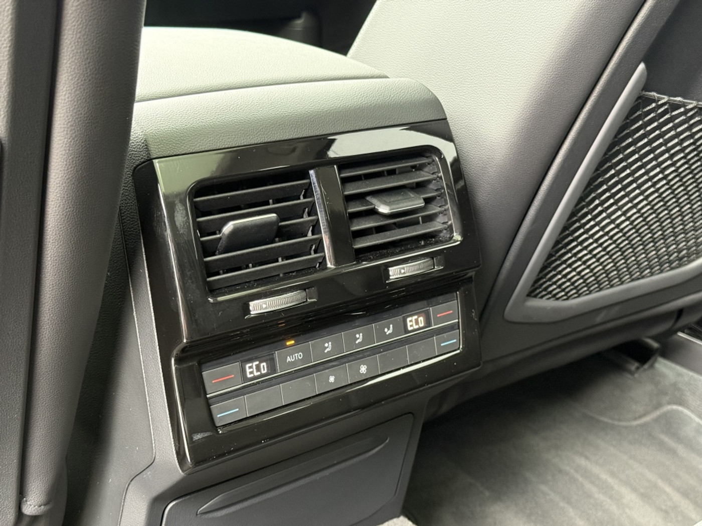 Foto van Volkswagen Touareg Ehybrid