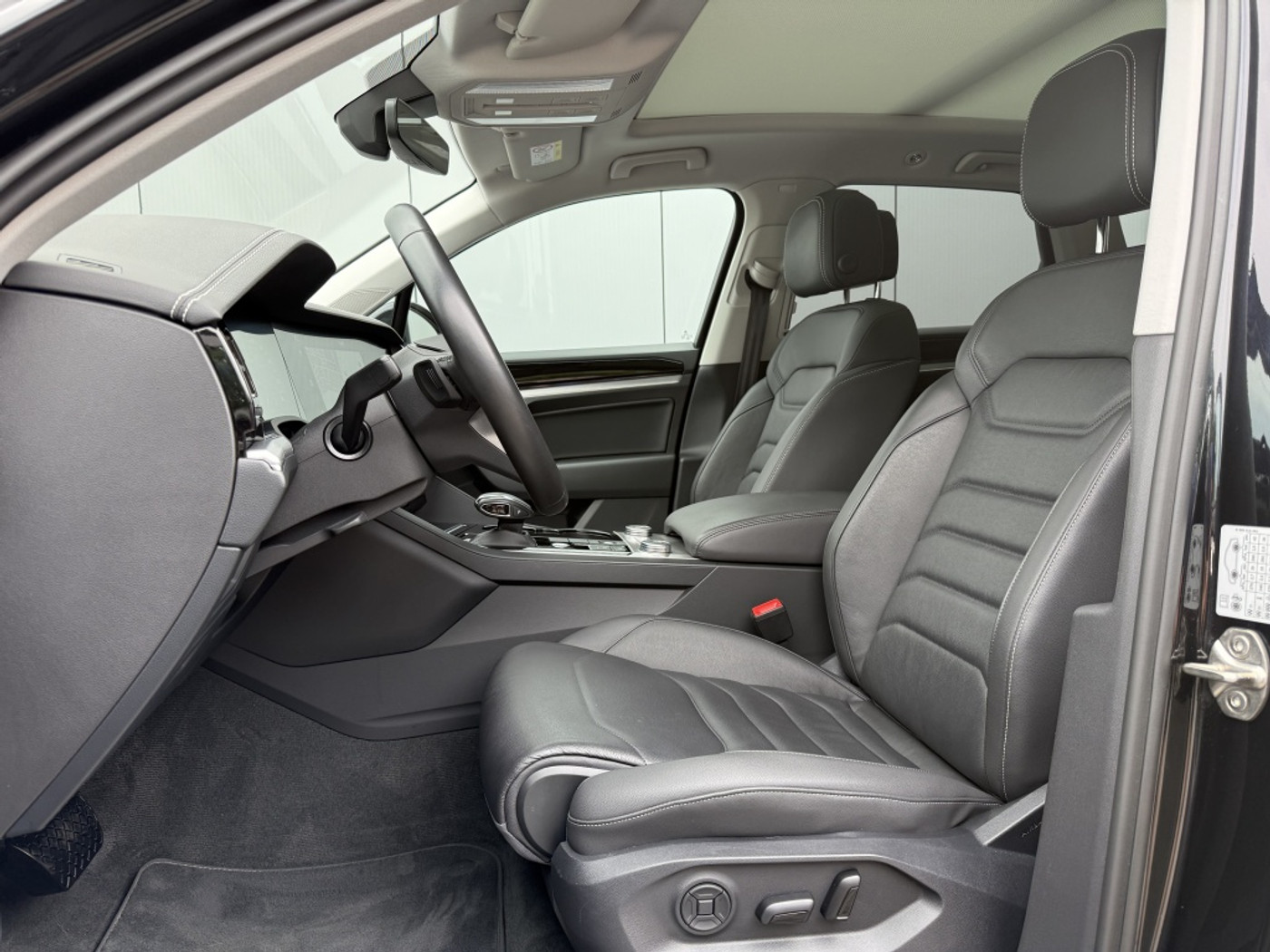 Foto van Volkswagen Touareg Ehybrid