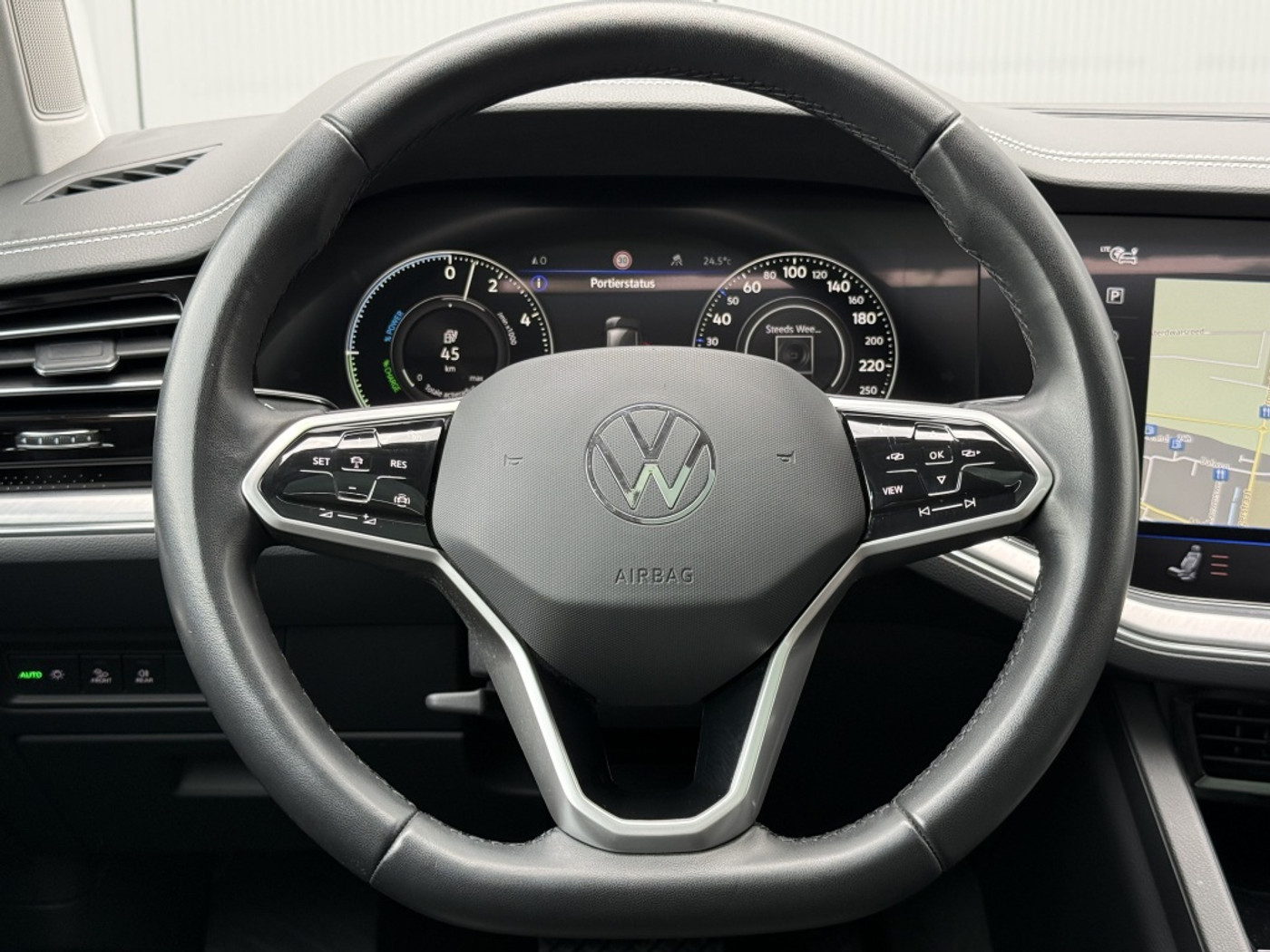Foto van Volkswagen Touareg Ehybrid