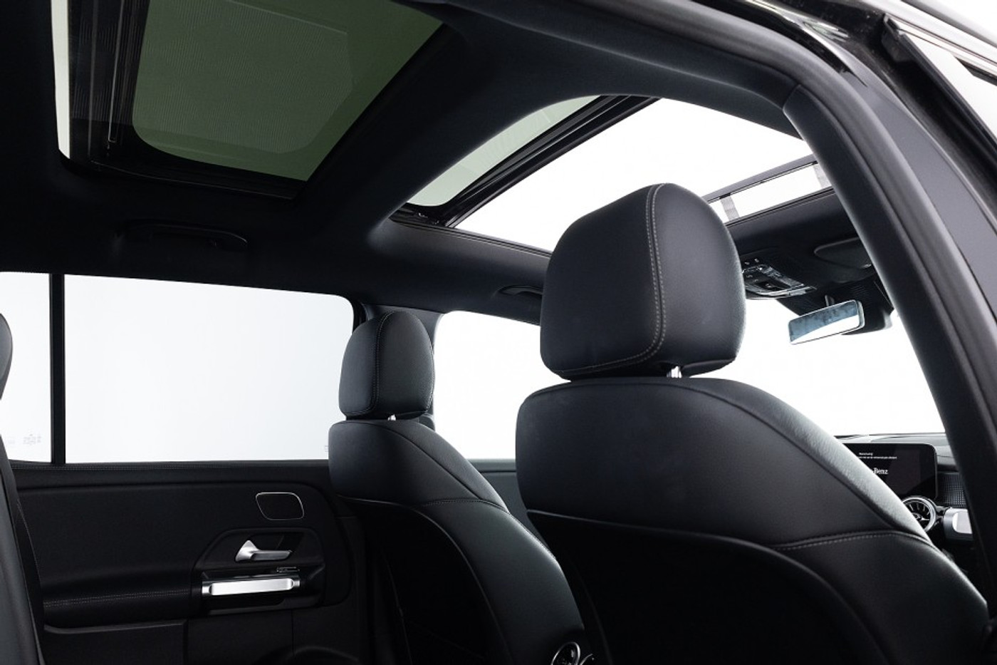 Foto van Mercedes-Benz Eqb