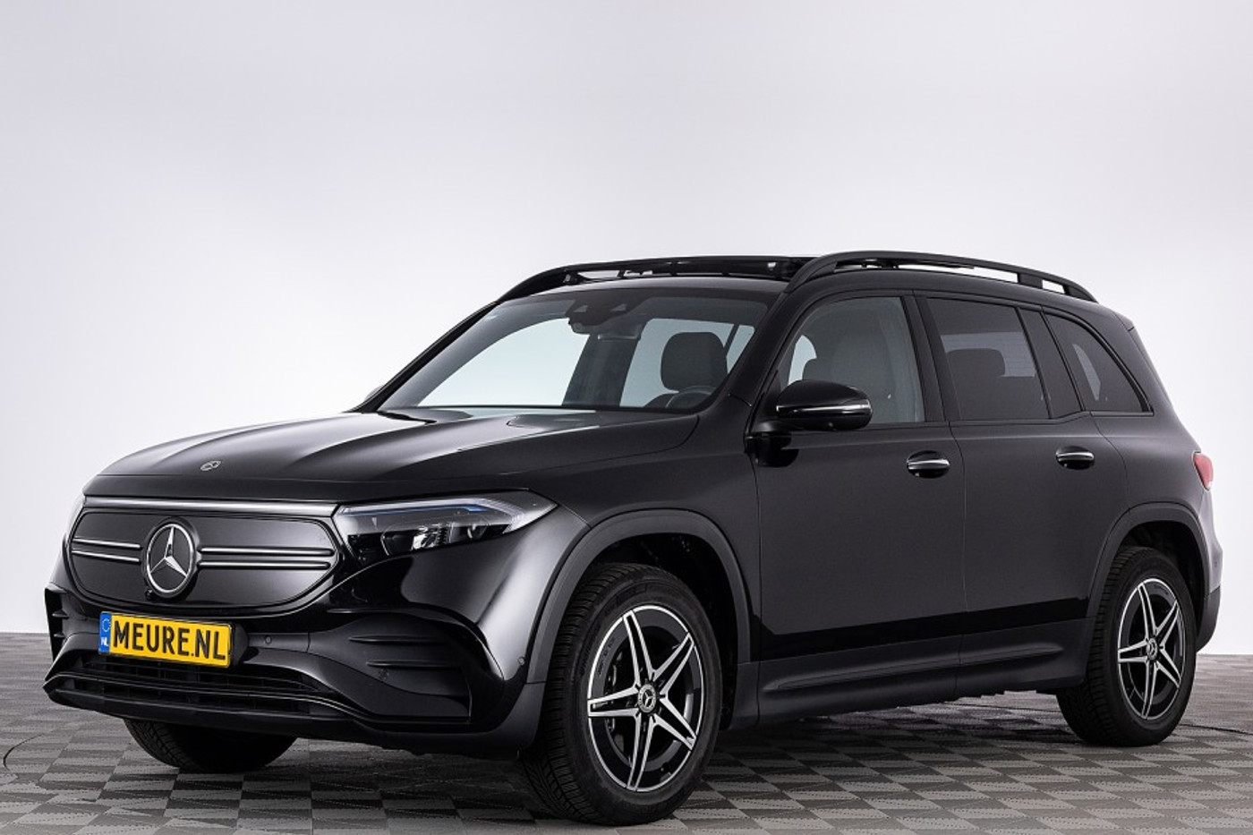 Foto van Mercedes-Benz Eqb