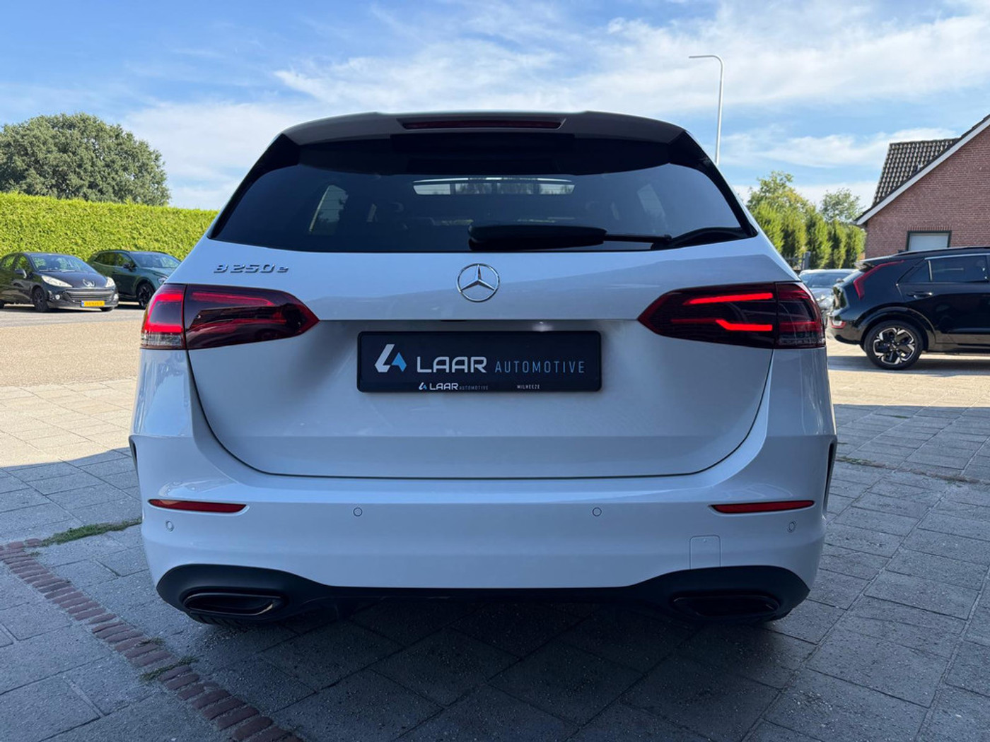 Foto van Mercedes-Benz B 250 E