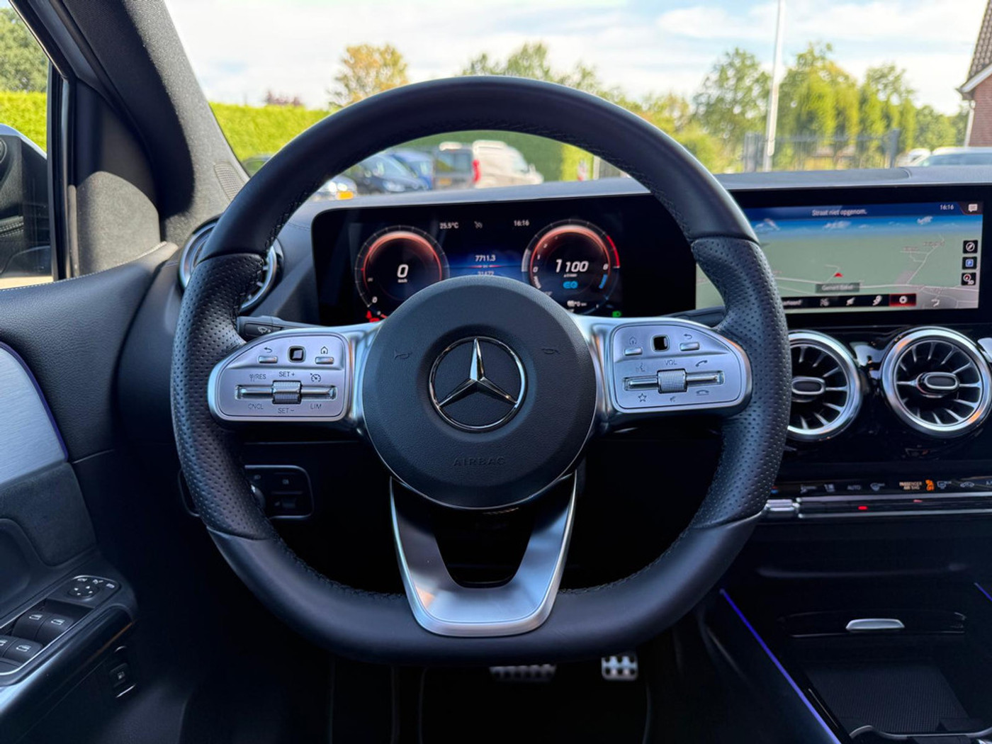 Foto van Mercedes-Benz B 250 E