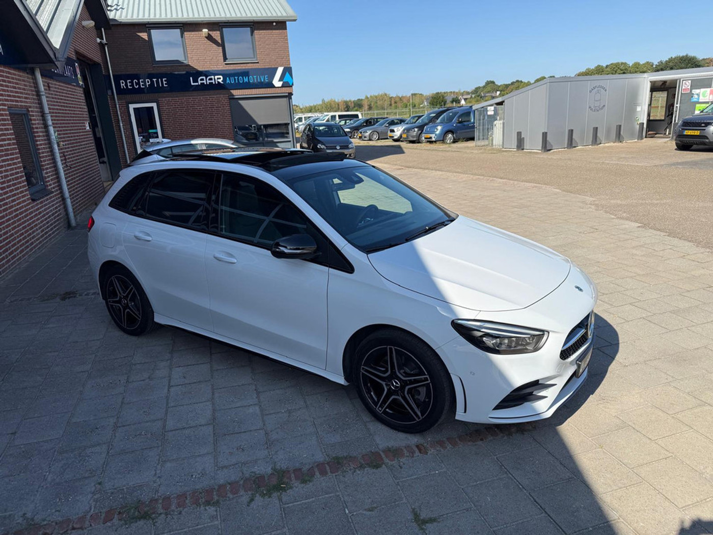 Foto van Mercedes-Benz B 250 E