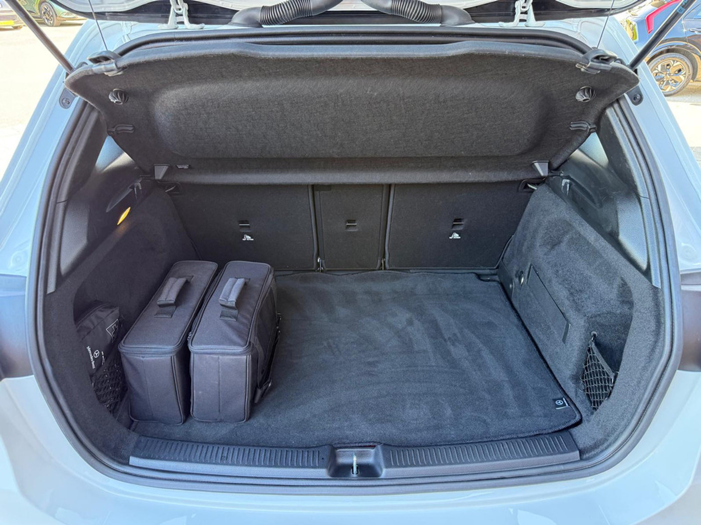 Foto van Mercedes-Benz B 250 E