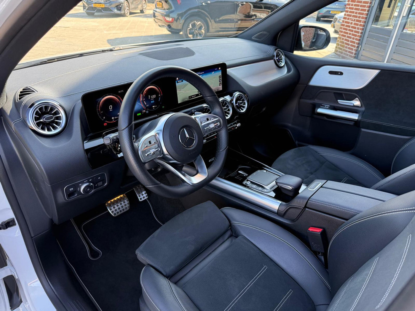 Foto van Mercedes-Benz B 250 E