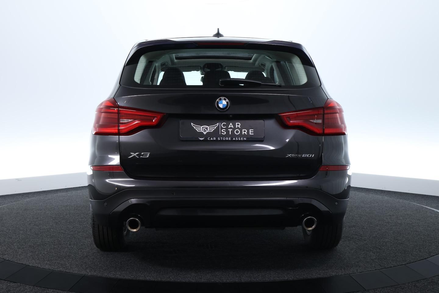 Foto van BMW X3 Xdrive20i