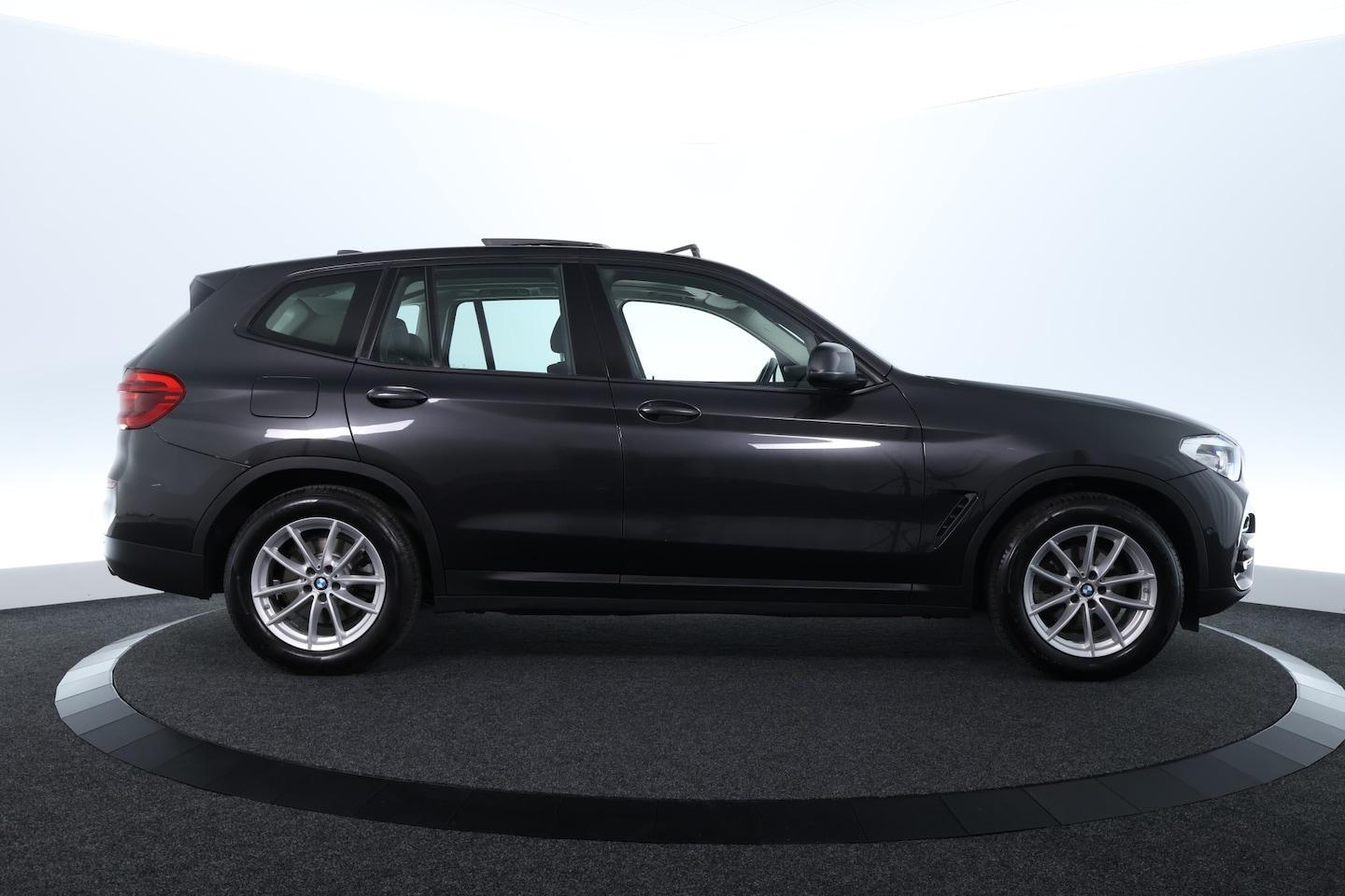 Foto van BMW X3 Xdrive20i