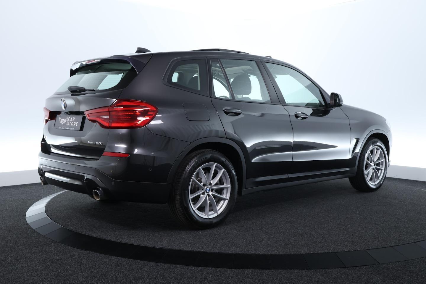 Foto van BMW X3 Xdrive20i
