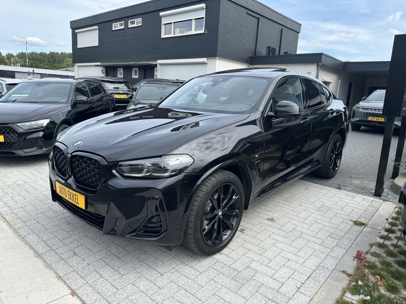Foto van BMW X4 Xdrive20i