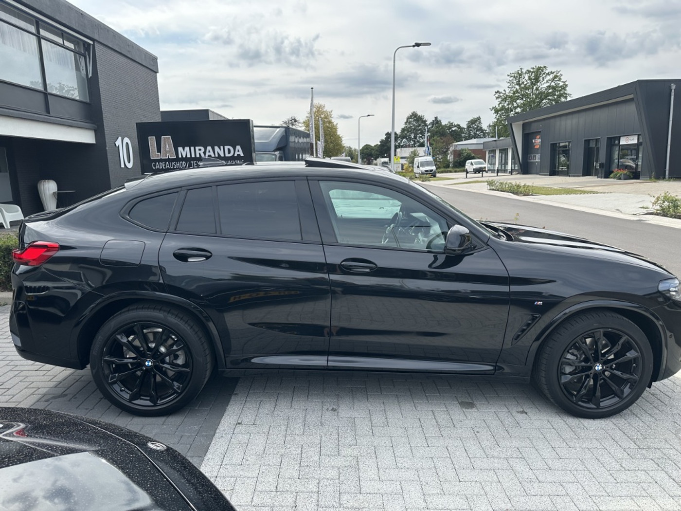 Foto van BMW X4 Xdrive20i