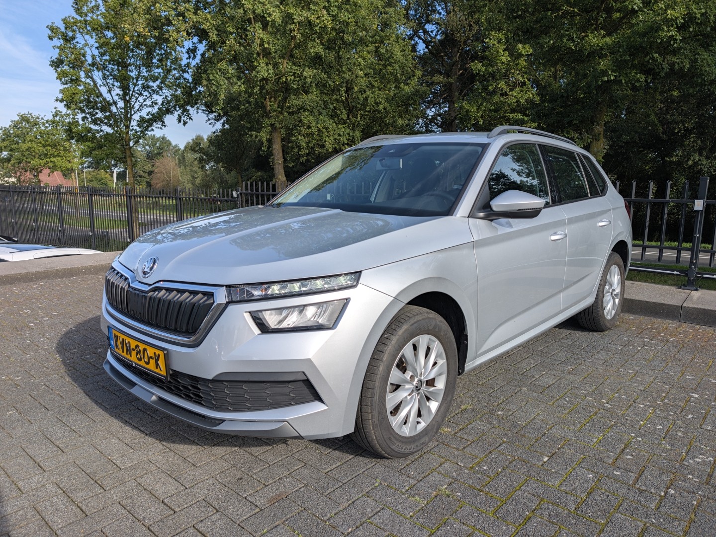 Skoda Kamiq 1.5 TSI | 150PK | Ambition | Trekhaak | Smartlink+ | LED | Camera | PDC | ACC | ECC | Stoelverw. | 16" LM | 2021 - voorkant