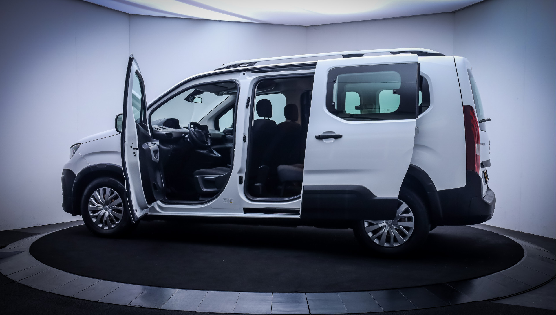 Foto van Peugeot Rifter Long