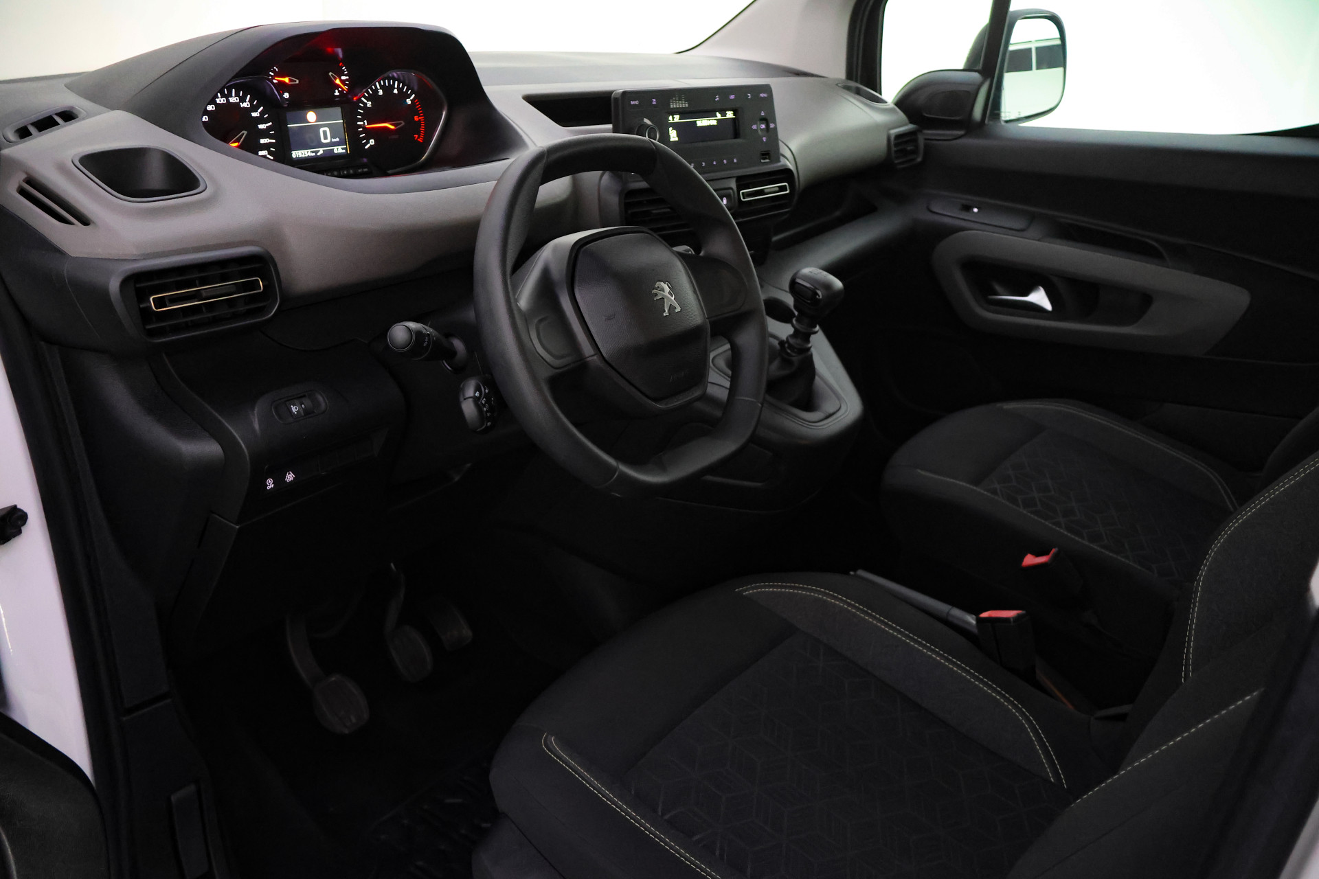 Foto van Peugeot Rifter Long