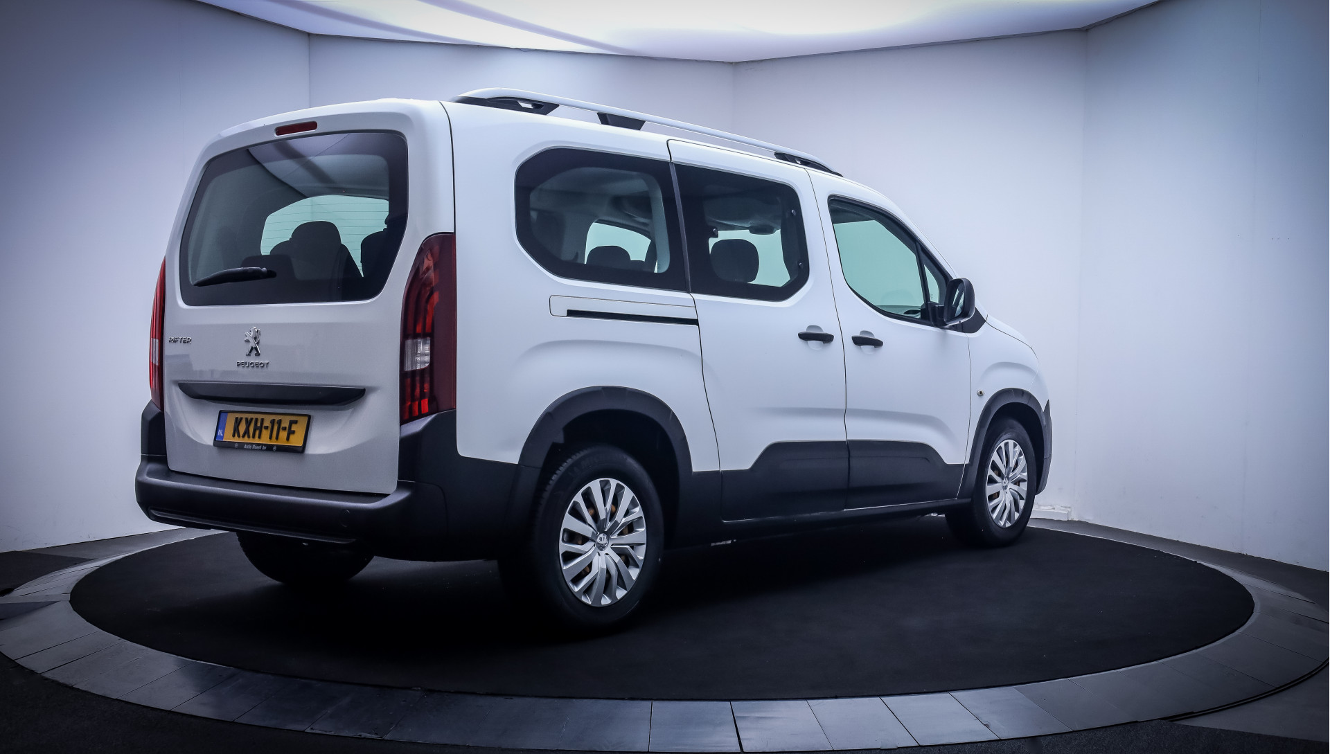 Foto van Peugeot Rifter Long