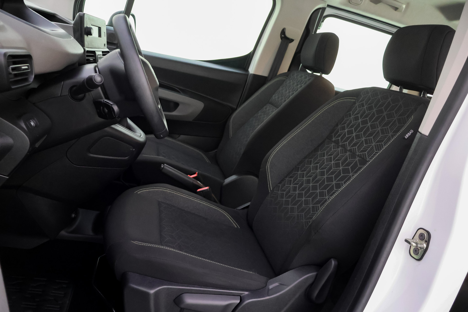 Foto van Peugeot Rifter Long