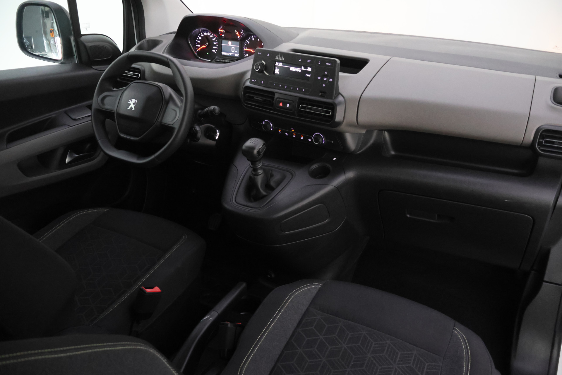 Foto van Peugeot Rifter Long