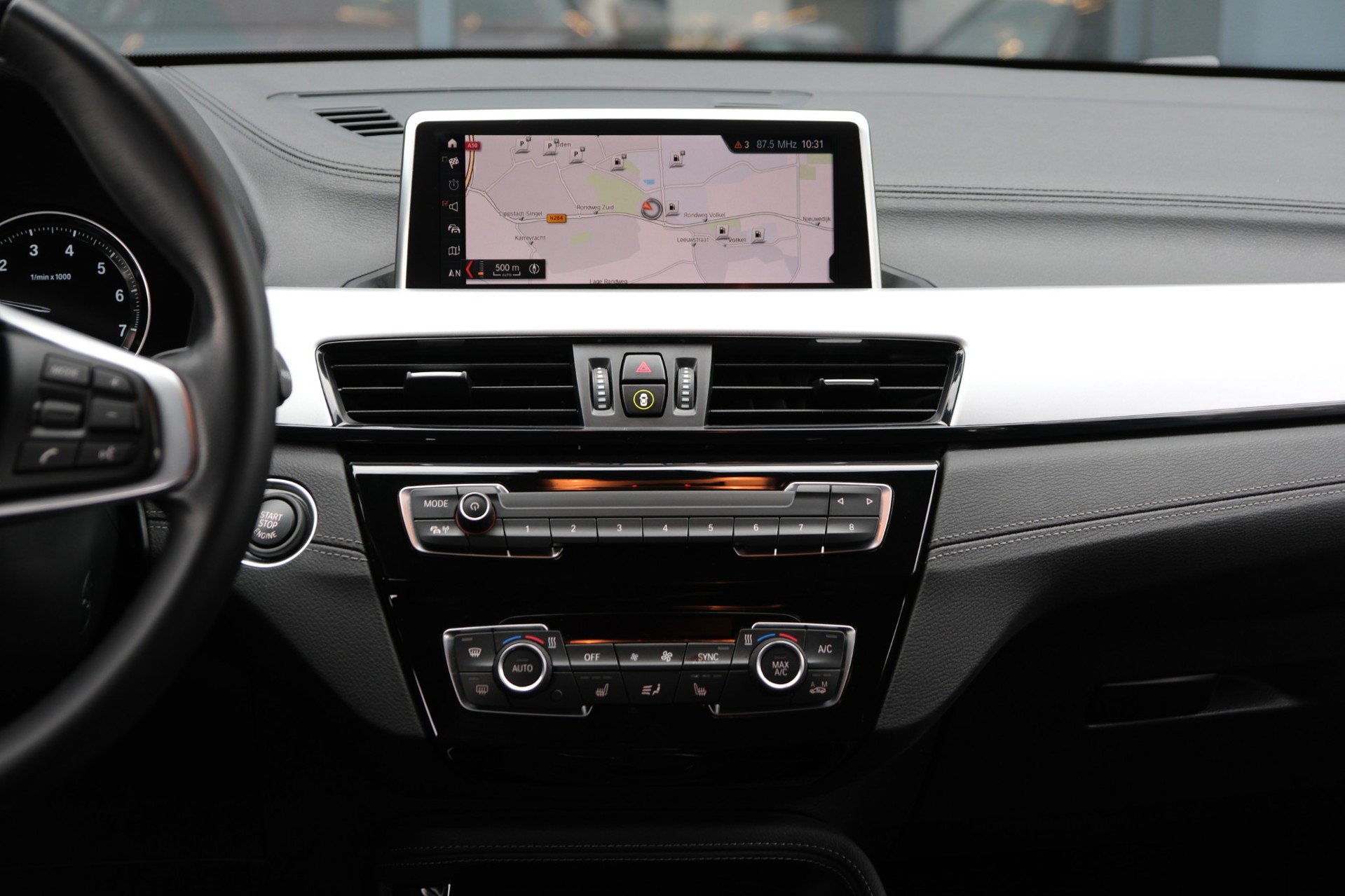 Foto van BMW X2 Sdrive18i