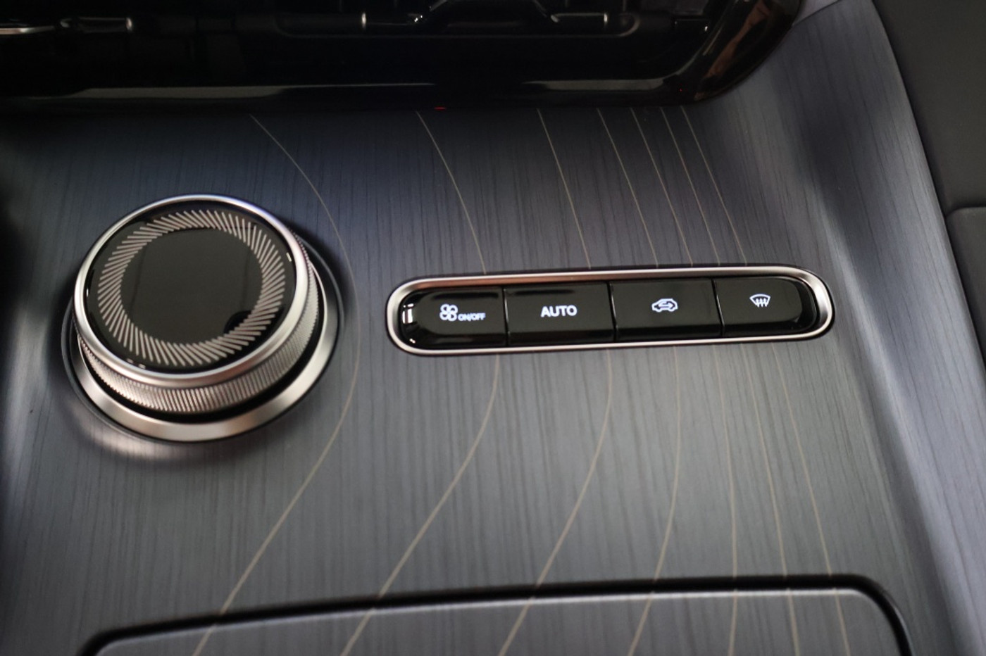 Foto van Geely Geely E5