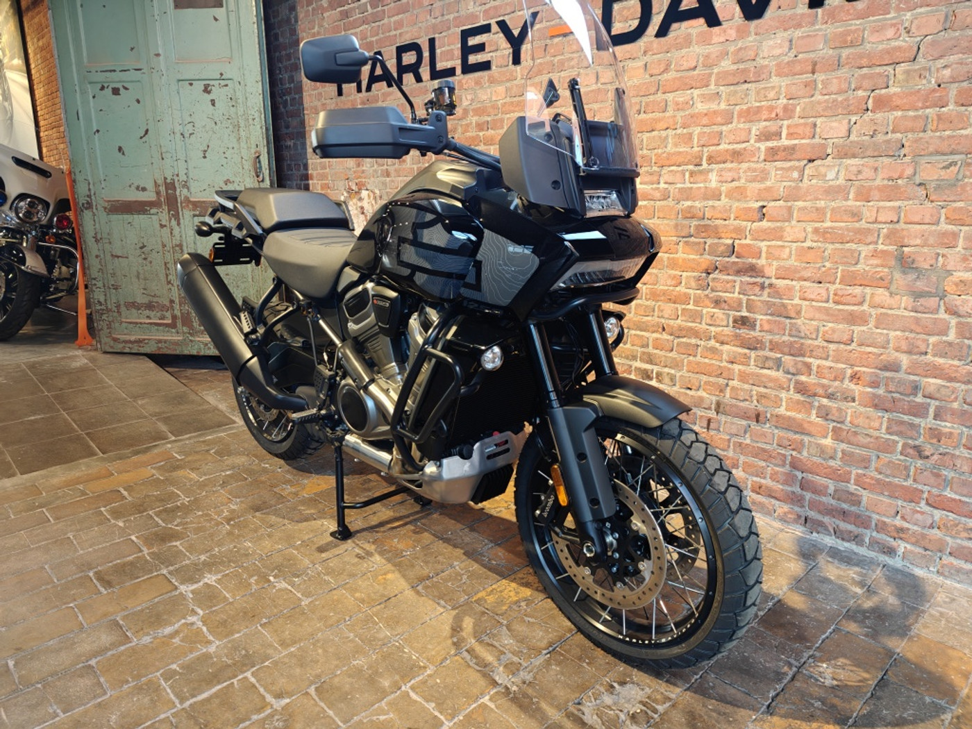 Foto van Harley-davidson Adventure Touring