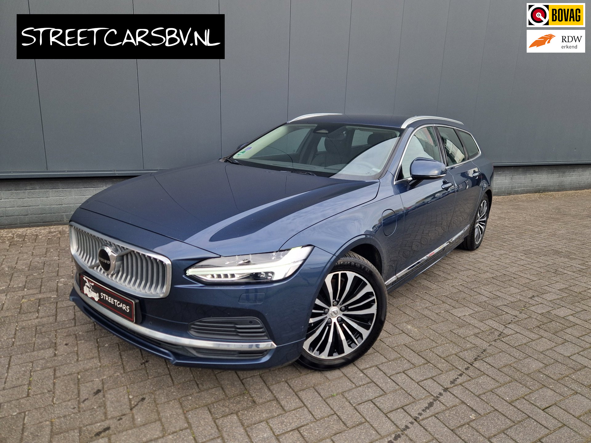 Volvo V90 2.0 T6 AWD PHEV 349PK /1e eig /BTW 2023 - voorkant