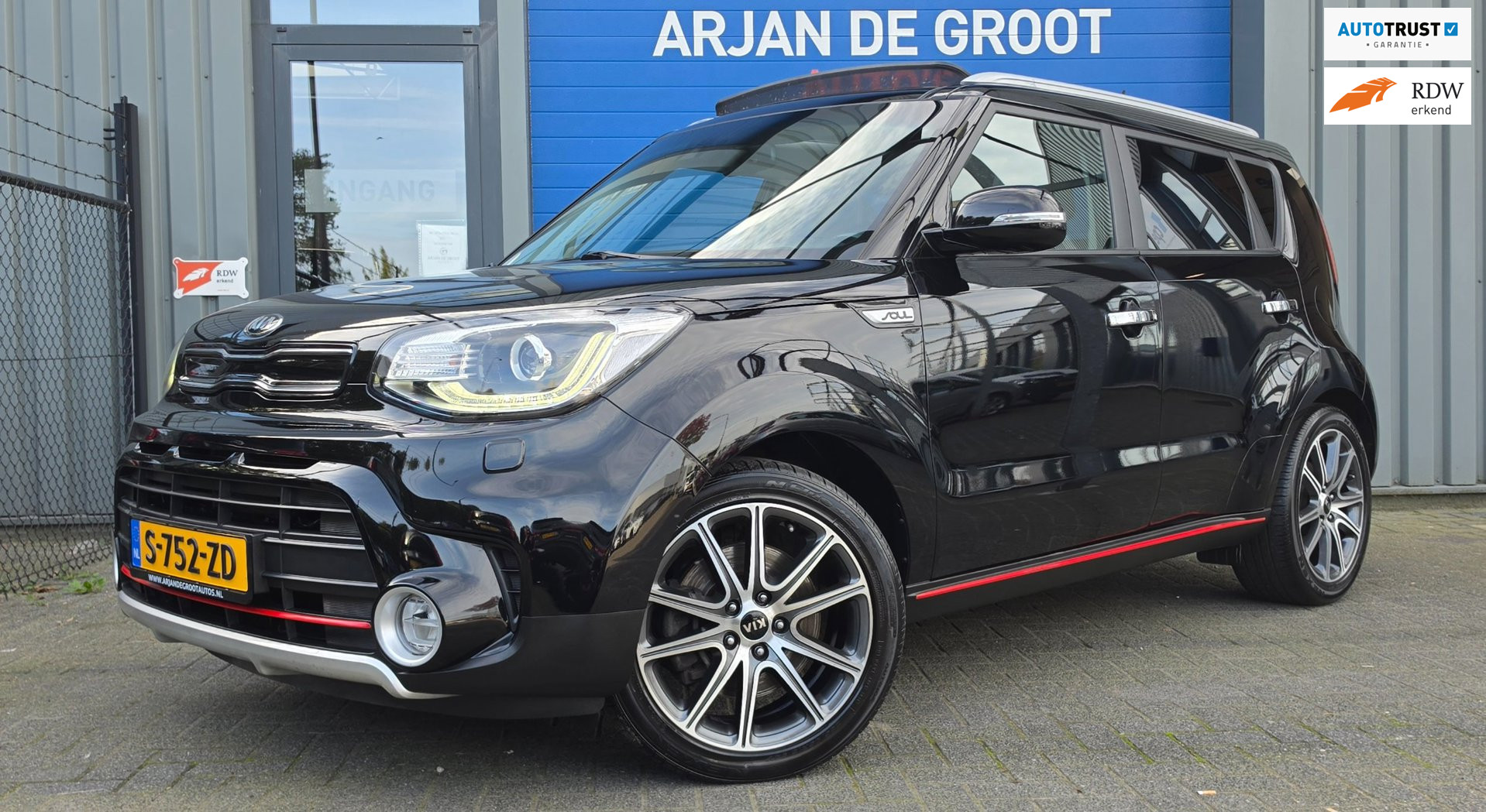 Kia Soul 1.6 T-GDI 204PK AUTOMAAT Full options! Pano Carplay Leder 2019 - voorkant