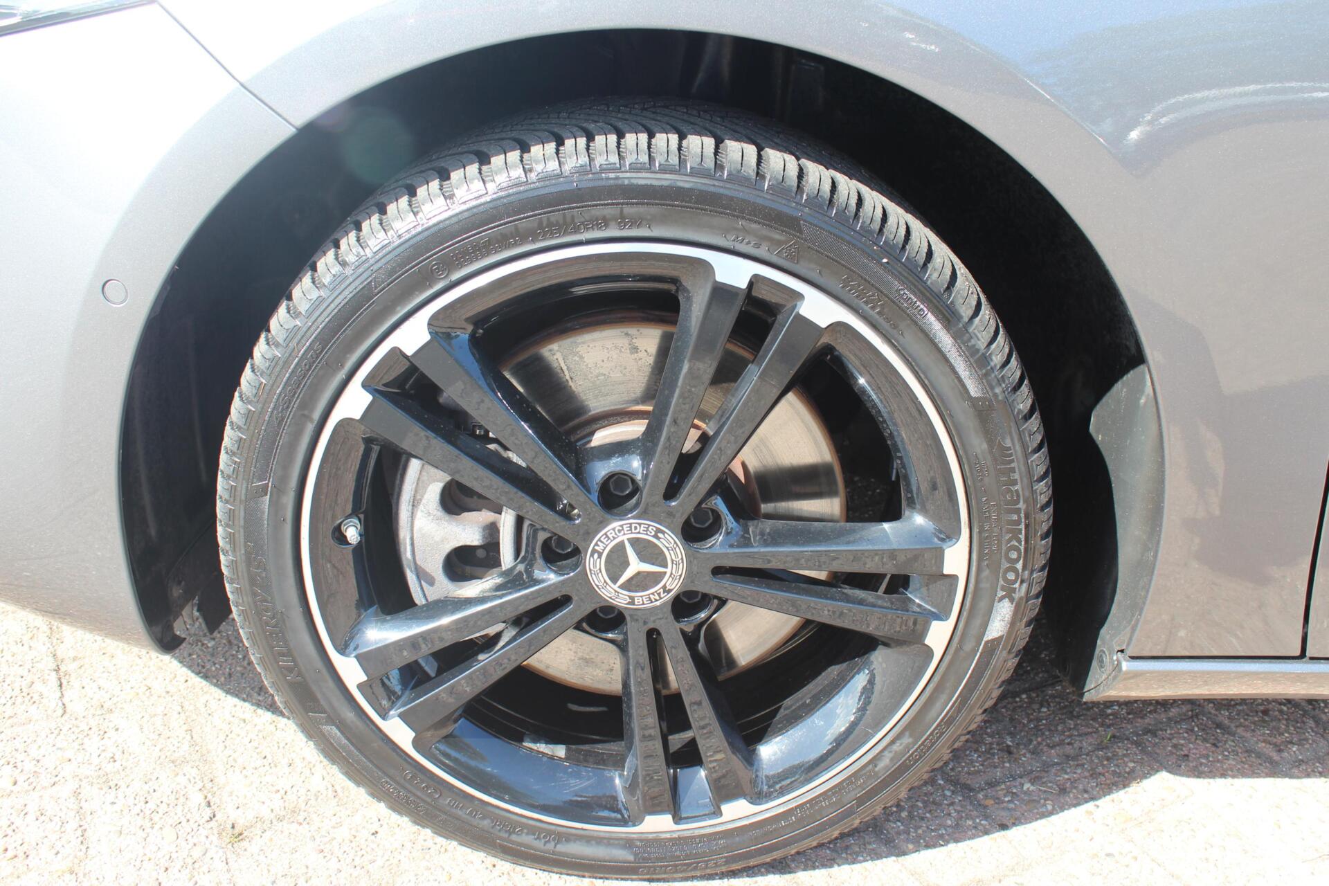 Foto van Mercedes-Benz A 250 E