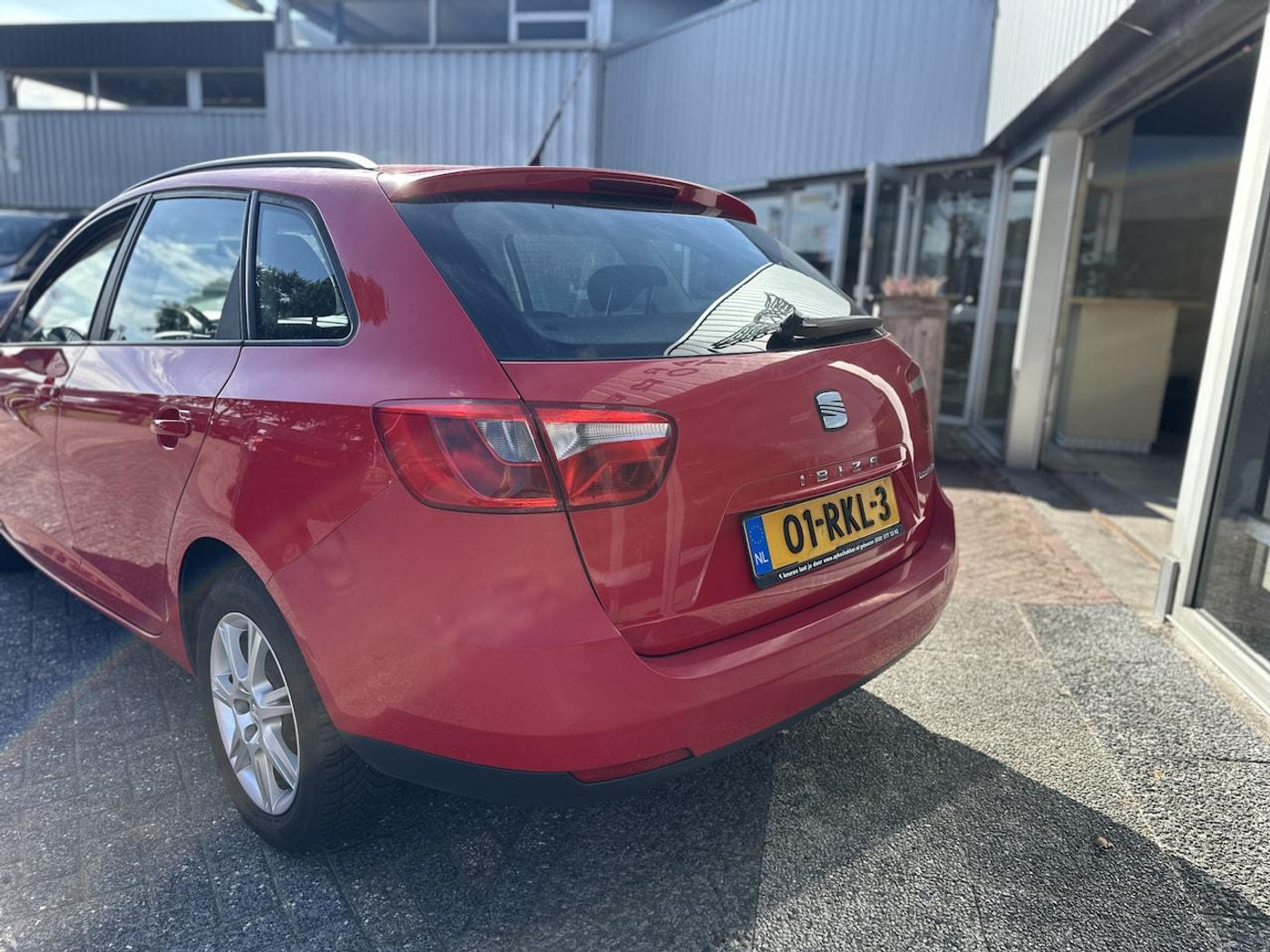 Foto van Seat Ibiza ST