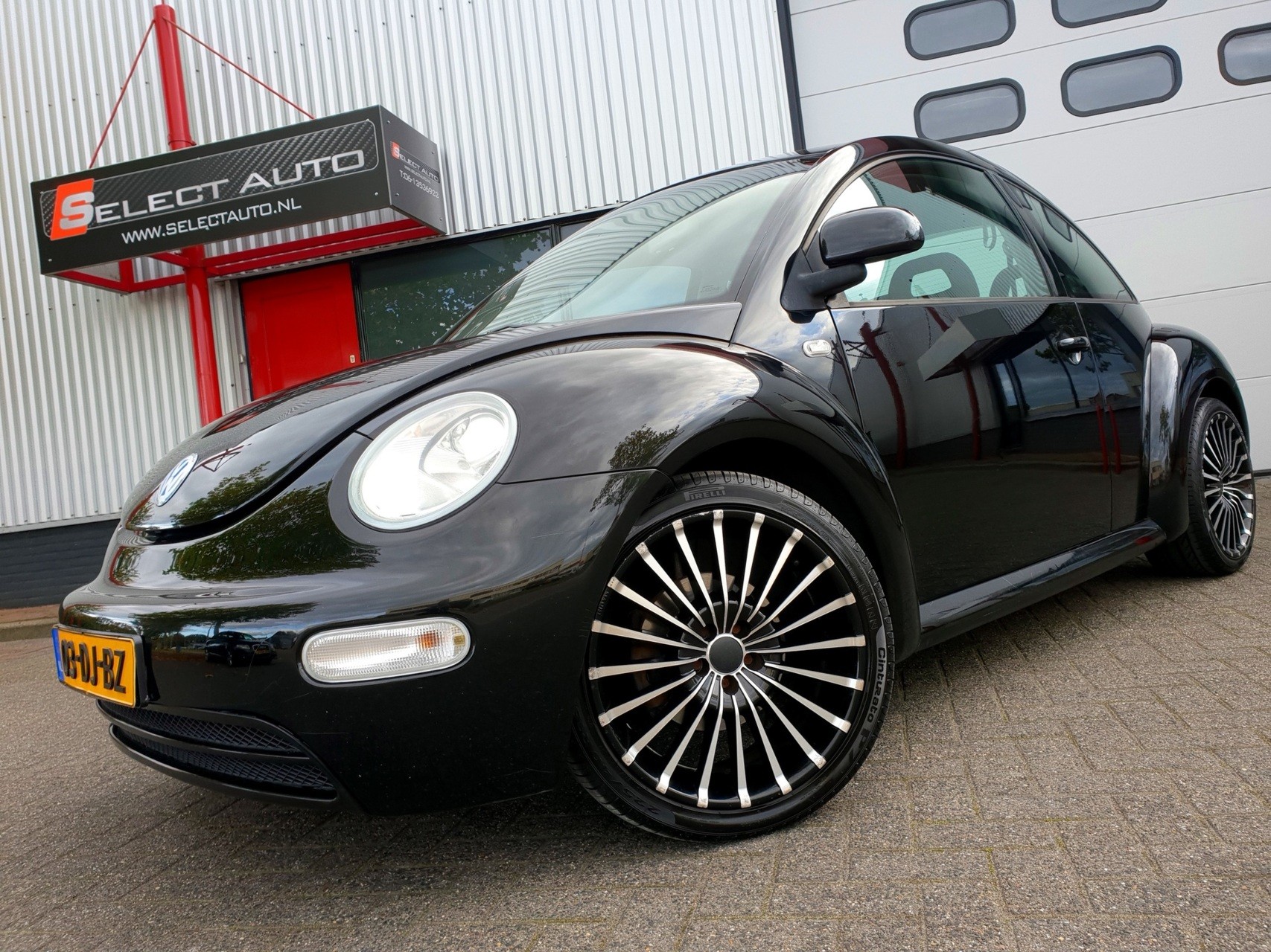 Volkswagen New Beetle 2.0 Highline 1999 - voorkant