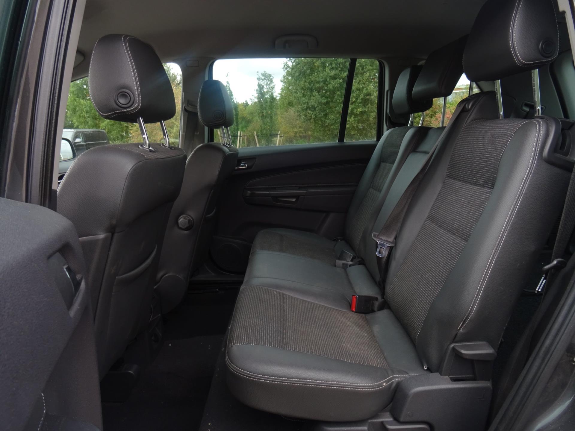 Foto van Opel Zafira